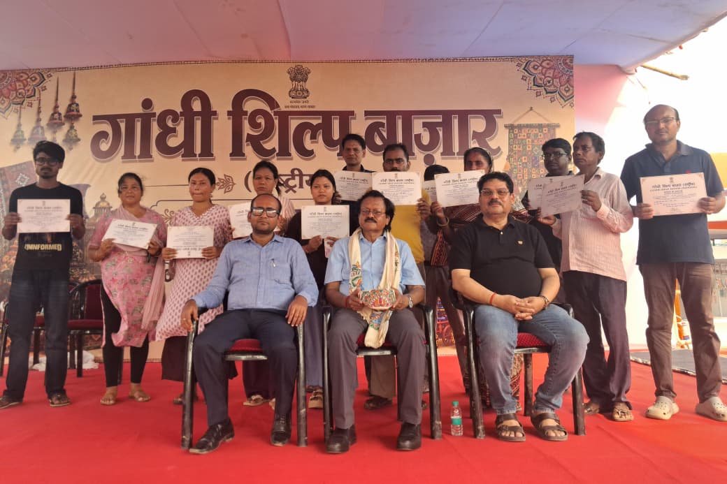 गांधी शिल्प बाजार का सफल समापन, 10 दिनों तक पटना के लोगों ने सराहा देशभर के कारीगरों का हुनर